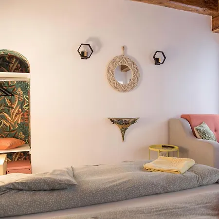 Seek And Hide - Csilla's Tiny Hideaway * Brasov